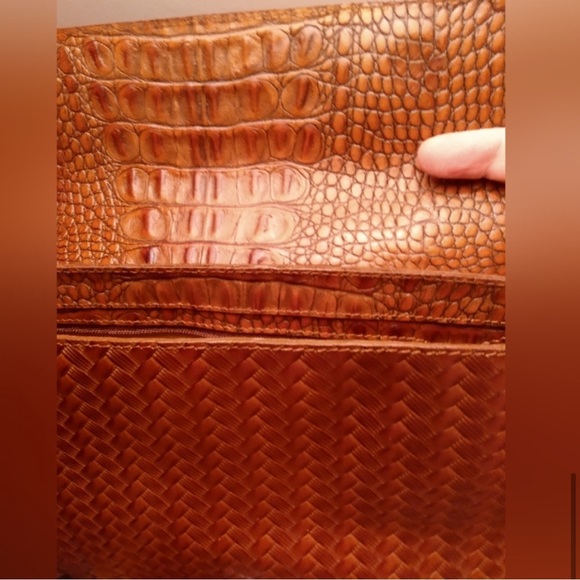 Brahmin Brown Leather Barrel Bag - Picture 7 of 12